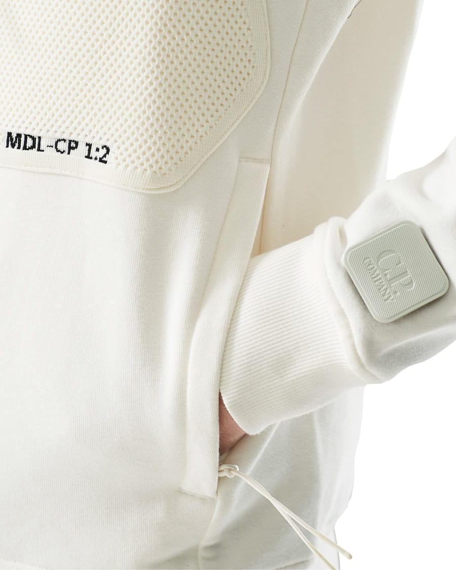Cp Company Diagonal Raised Metropolis Hooded Full Zip in White